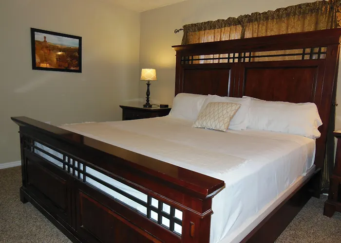 Mountain Ridge Cabins & Lodging Between Bryce And Zion National Park