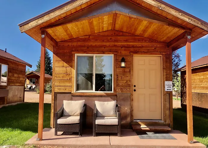 Mountain Ridge Cabins & Lodging Between Bryce And Zion National Park