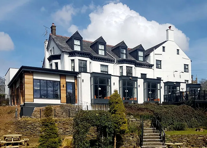 Anglesey Arms Hotel