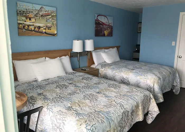 Surfcomber Motel