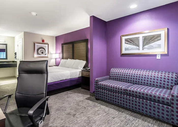 Econo Lodge Inn & Suites North Little Rock Near Riverfront