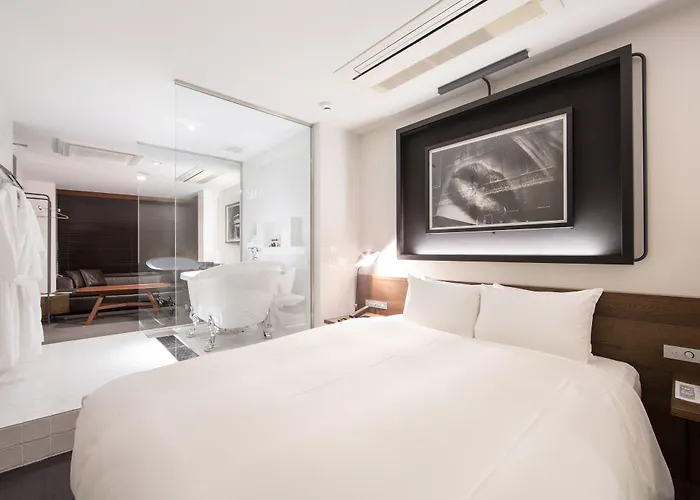 Rock Star Hotel