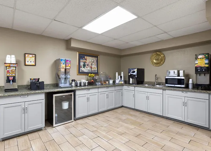 Super 8 By Wyndham Shepherdsville - Louisville South I65