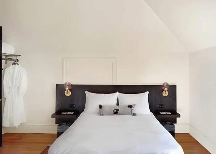 The Francis Hotel