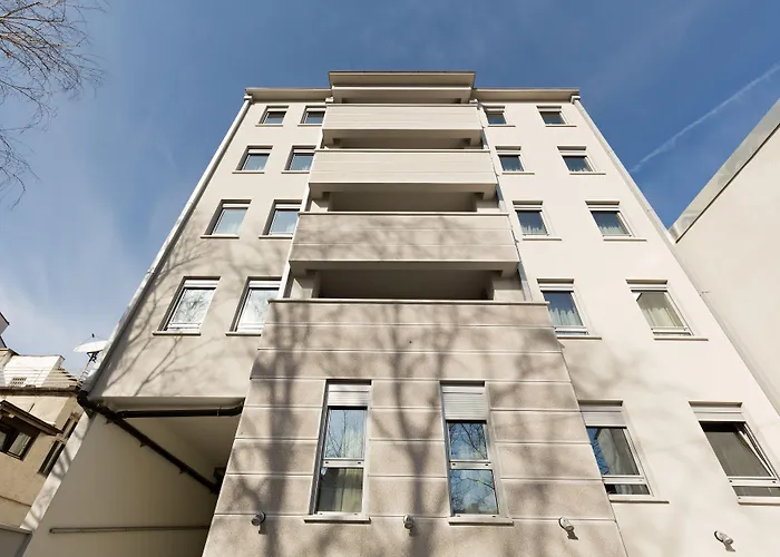 Hotel Tesla - Smart Stay Garni Belgrado