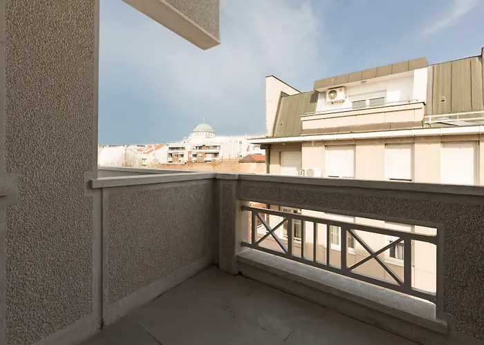 Hotel Tesla - Smart Stay Garni Belgrado