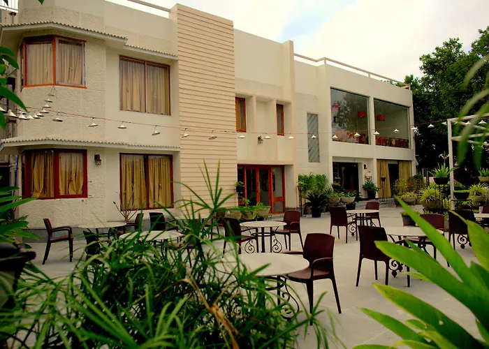 Hotel Villa Highnest - Oragadam -Sriperumbudur