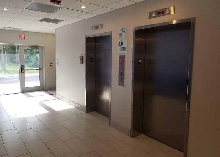 Holiday Inn Express Williamsburg By Ihg