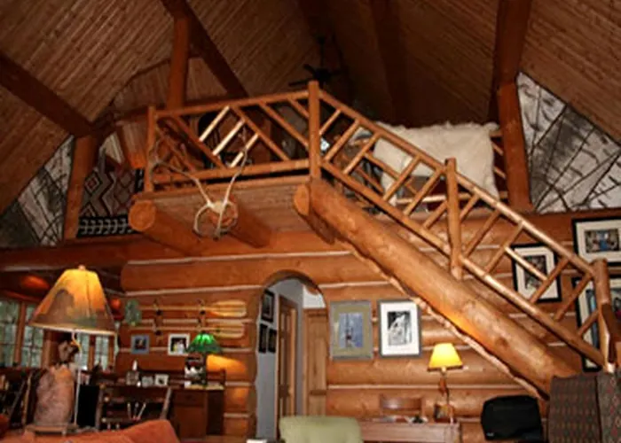 Beautiful Log Cabin With Jacuzzi Bathtub In The Heart Of Adirondack State Park