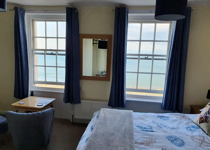 Lyndale Guest House Weymouth