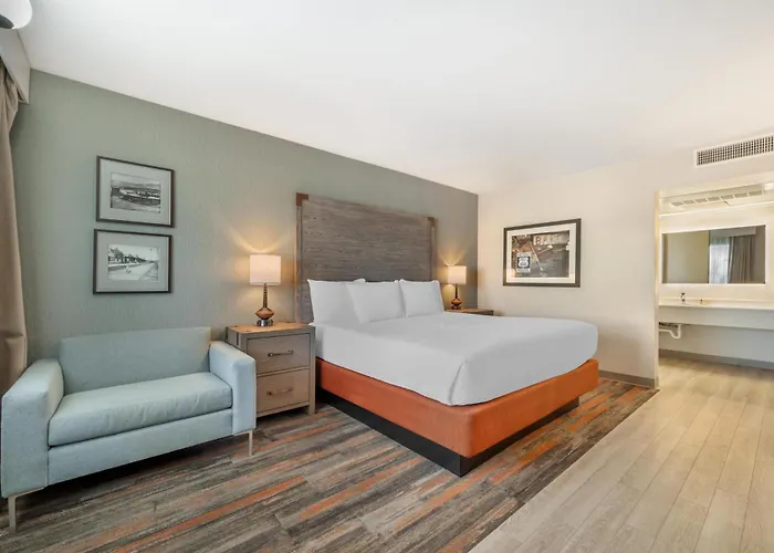 Best Western Plus King's Inn&Suites