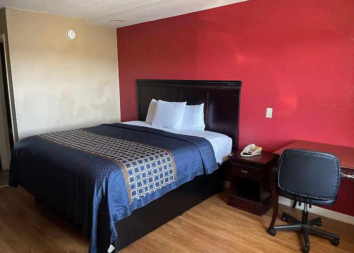 Deluxe Inn