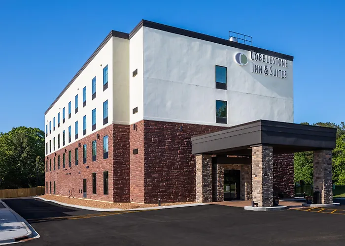 Cobblestone Inn & Suites Fairfield Bay
