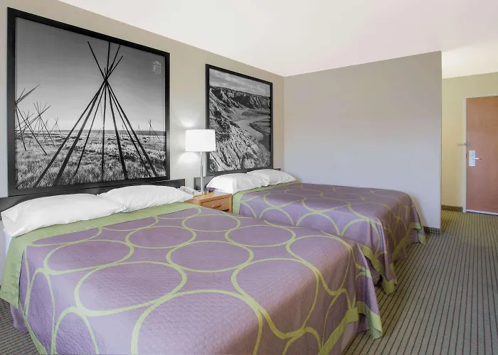 Super 8 By Wyndham Havre