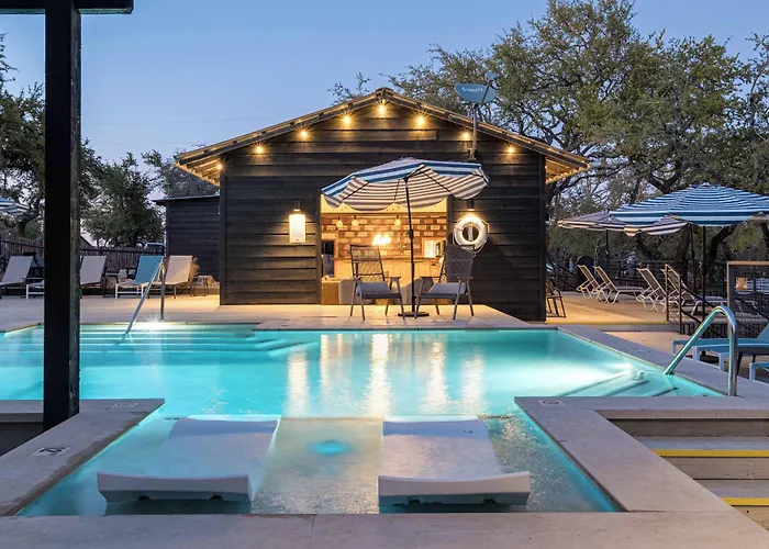 Lucky Arrow Retreat