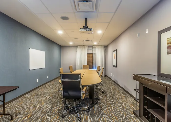 Hawthorn Extended Stay By Wyndham Loveland