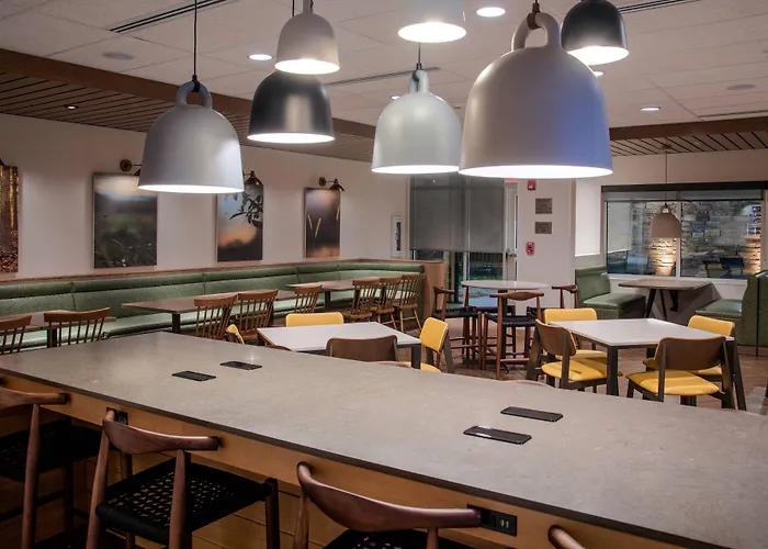Fairfield Inn & Suites By Marriott Little Rock Airport