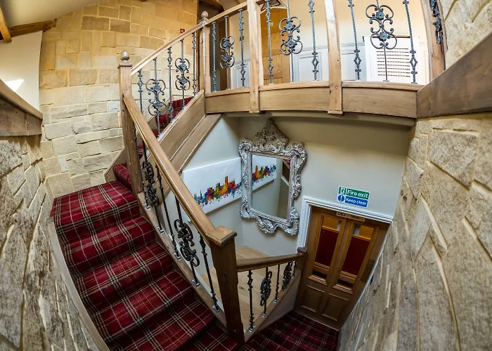 Farnley Tower Guesthouse