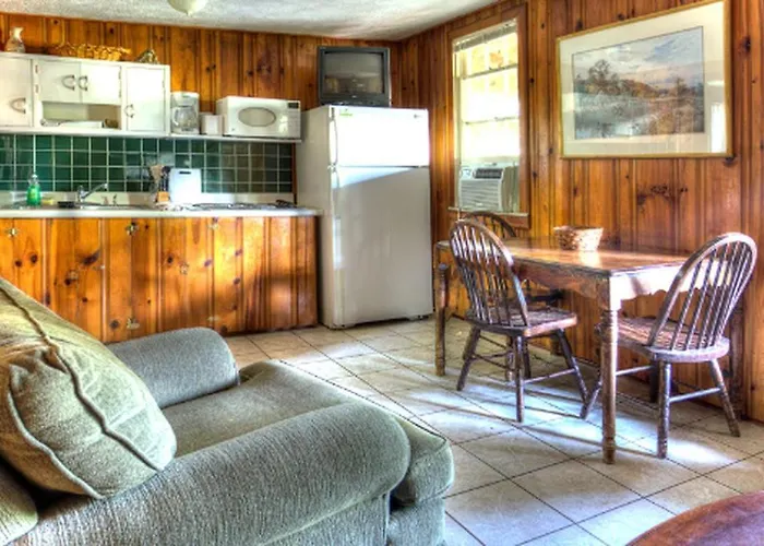 Two-Bedroom Cabins For Rent Near Daniel Boone National Forest, Kentucky