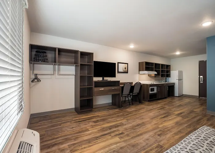 Woodspring Suites Olympia - Lacey