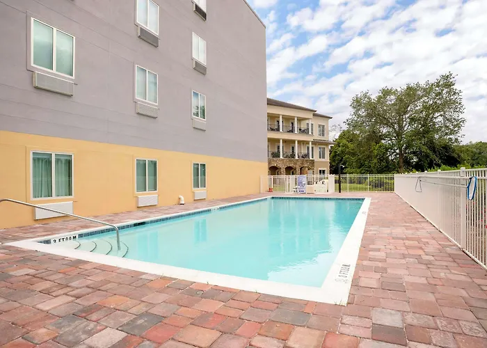 Comfort Inn & Suites Destin Near Henderson Beach