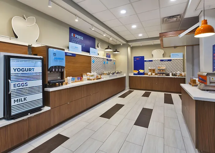 Holiday Inn Express & Suites - Milan - Sandusky Area By Ihg