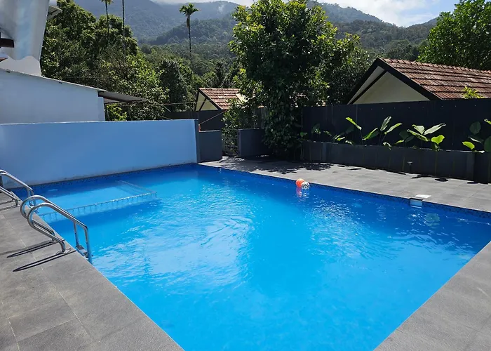 Mount Wave Holiday Pool Villa