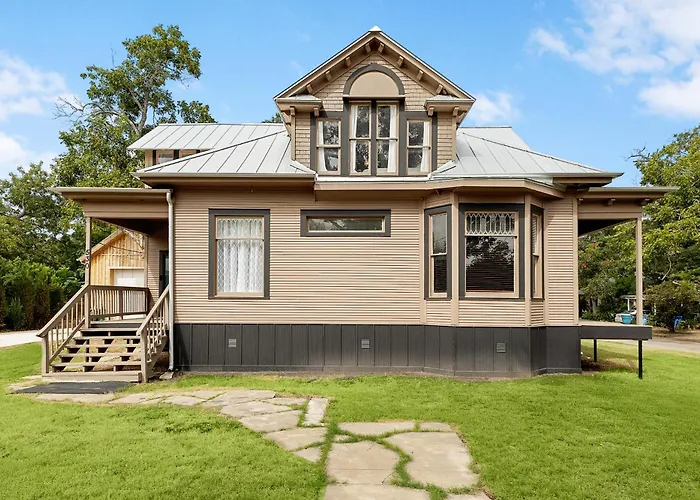 Ellie Marie House