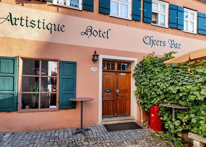 Artistique Hotel