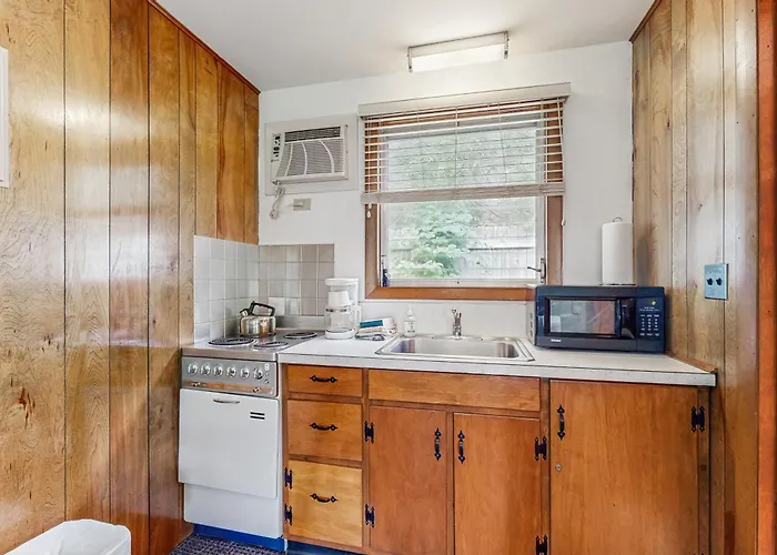 King Birch Lake Home, Unit 2