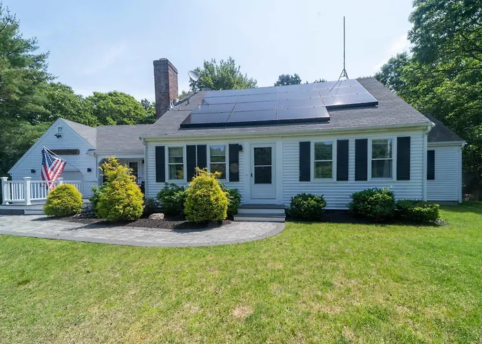 Falmouth Beach House: Bbq Bikes Family Fun & More