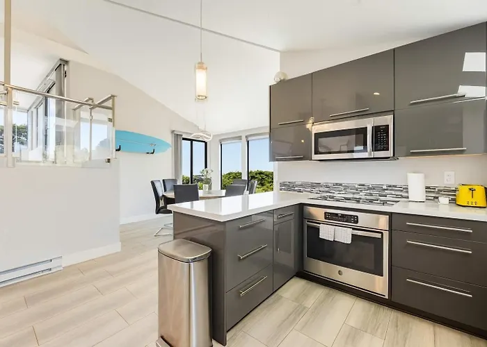 Coastal Tee Lodge By Sonoma Stays - Ocean Views