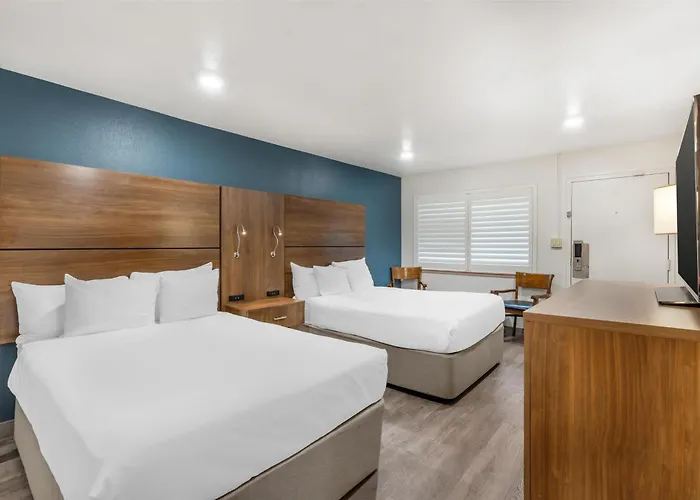 Best Western Plus Clocktower Inn