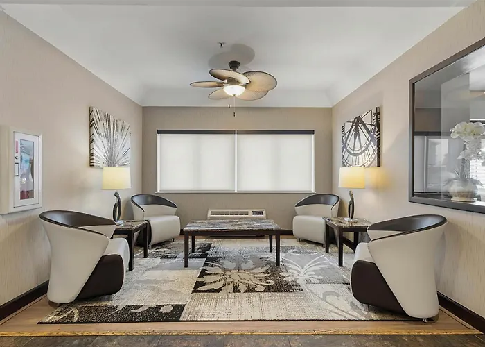 Best Western Crown Inn & Suites - Batavia