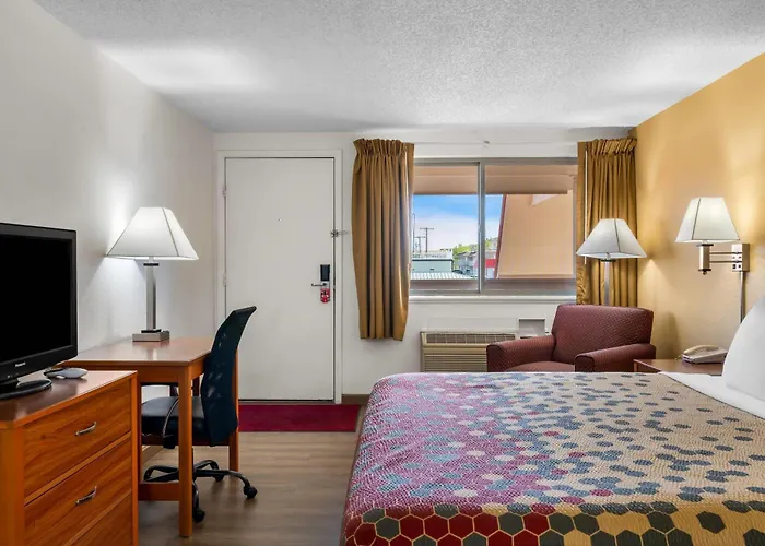 Econo Lodge Miles City I-94