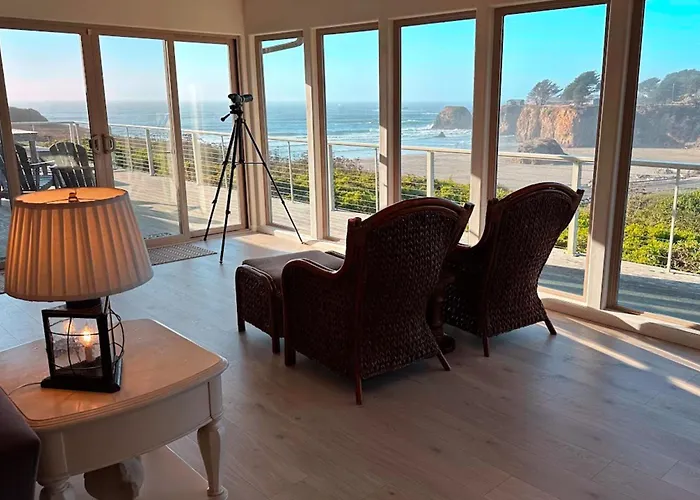 Oceanfront Haven - Hot Tub & Private Beach Access