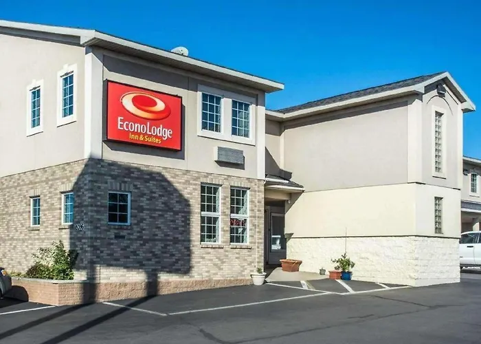 Econo Lodge Inn & Suites North Syracuse Airport