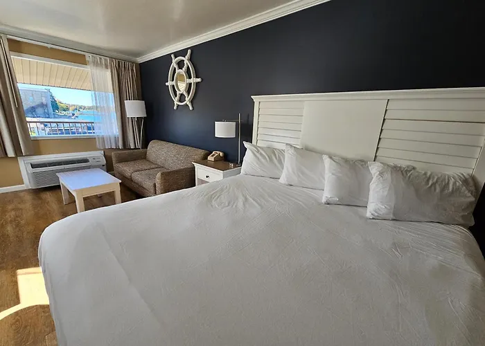 Capt Thomson'S Resort