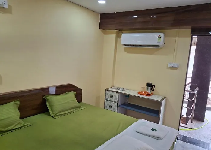 Hotel Omkar Residency Varanasi
