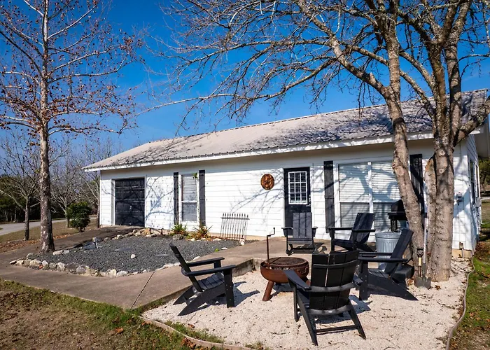 River Access Pet Friendly Fishing Sleeps 4