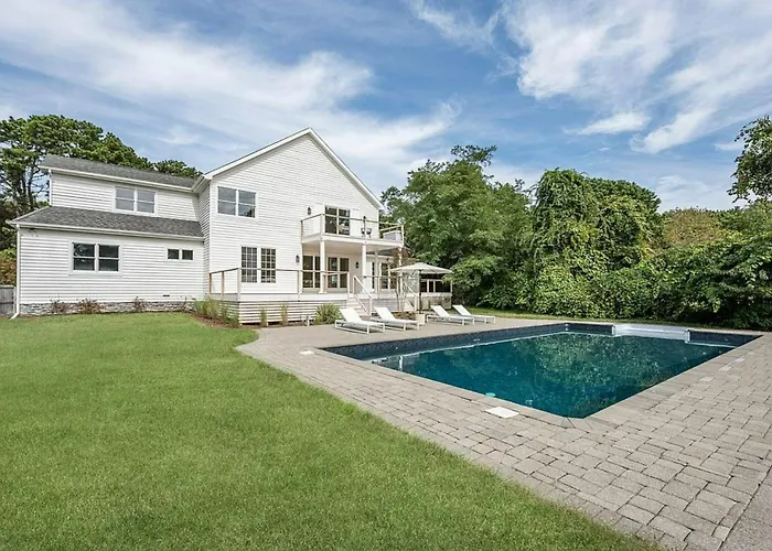 Villa Isaiah - Southampton Luxury Estate