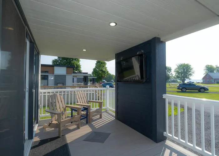 Sun Outdoors Association Island