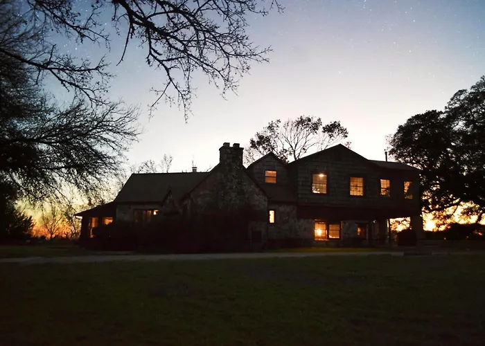 Cole Springs Historic Cottage