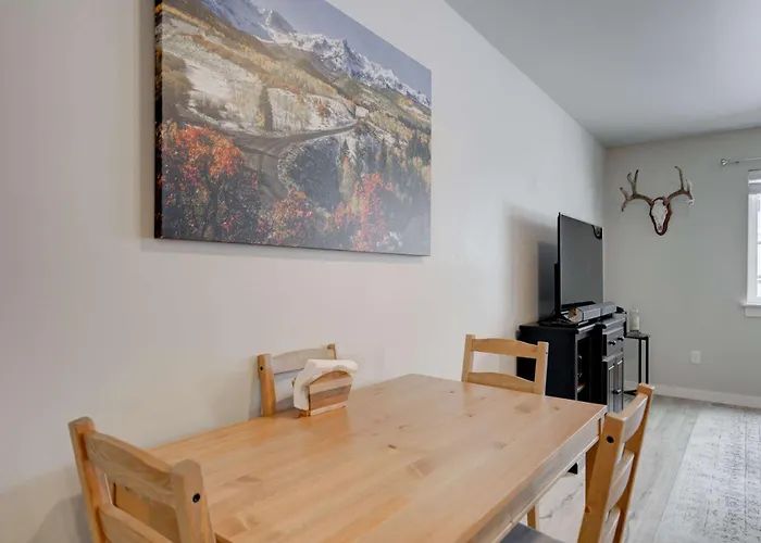 Mountain View Haven In Belgrade
