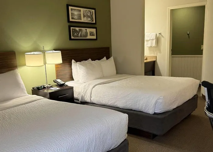 Sleep Inn & Suites Queensbury - Lake George
