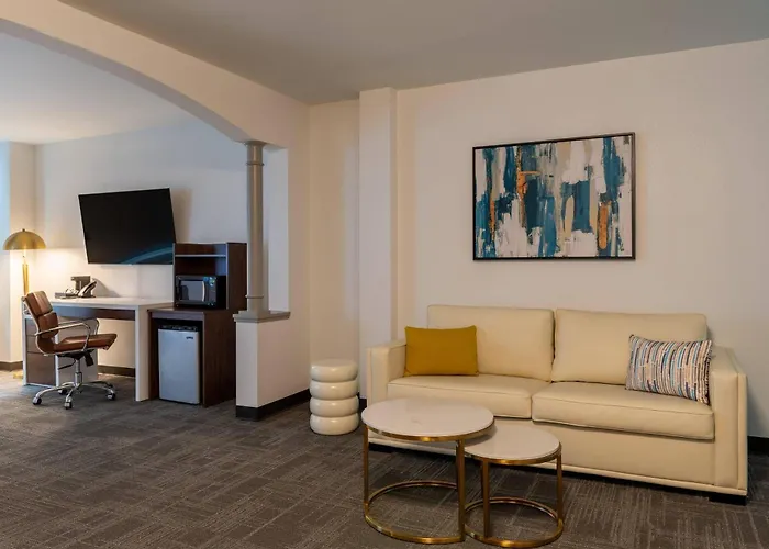 Comfort Inn & Suites Near Burke Mountain