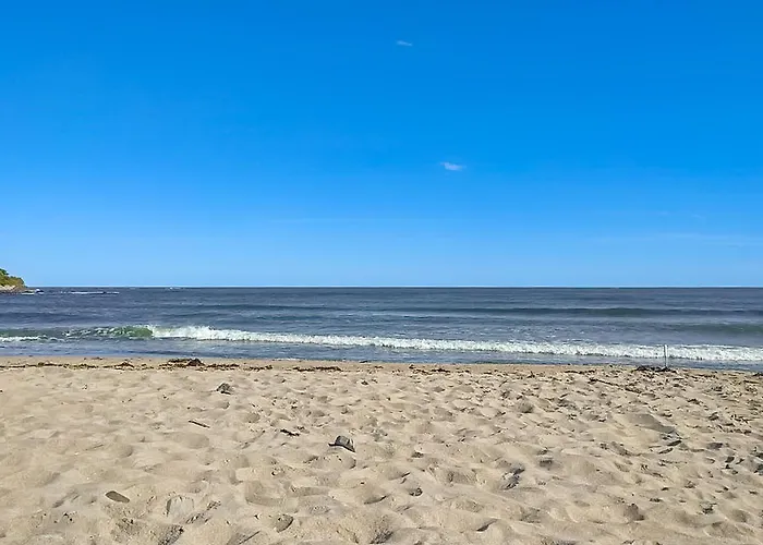 Shorebreeze Inn