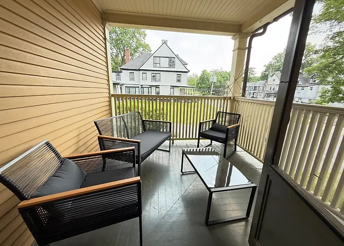 Westcott Suite Apartments