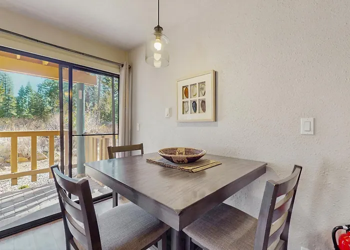 Cozy Kings Run Condo