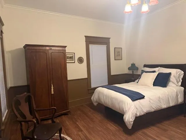 Hotel Ivanhoe